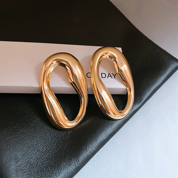 Wholesale Exaggerated Metal Earrings With Flower Pattern Retro Personality Electroplated