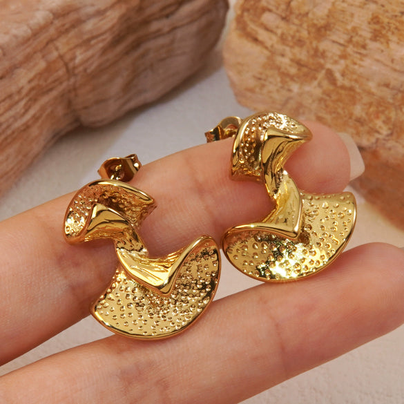 Wholesale Exaggerated Metal Style Stainless Steel Electroplated Fan Earrings With Wave Pattern For Women