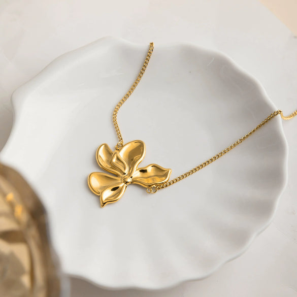 Wholesale Exaggerated Ninelayered Floral Stainless Steel 18K Gold Electroplated Necklace For Women