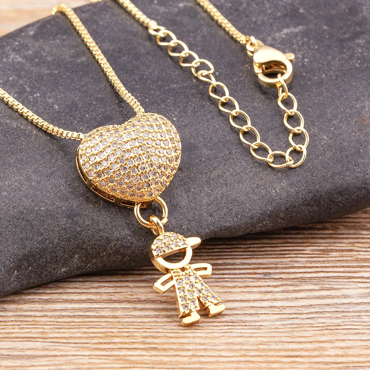 Wholesale Exaggerated Novelty Modern Style Human Copper Plating Inlay 18K Gold Plated Zircon Pendant Necklace