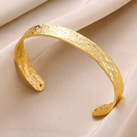 Wholesale Exaggerated Opening Wide Version Bracelet Stainless Steel French Retro Geometric Electroplated Jewelry