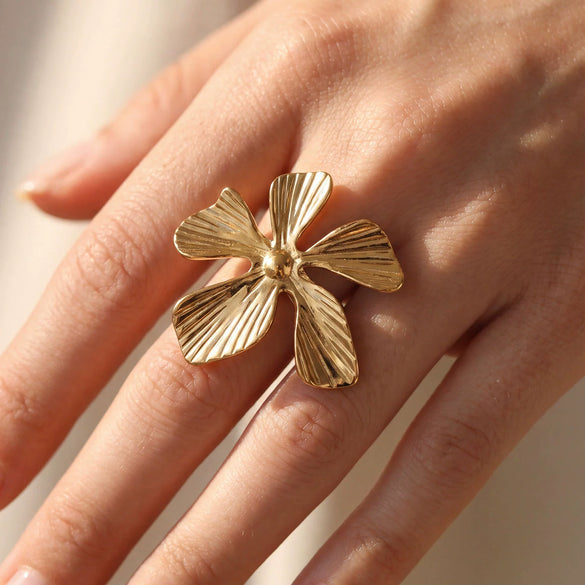 Wholesale Exaggerated Sweet Style Stainless Steel Electroplated Plants Flowers Jewelry Accessories For Women