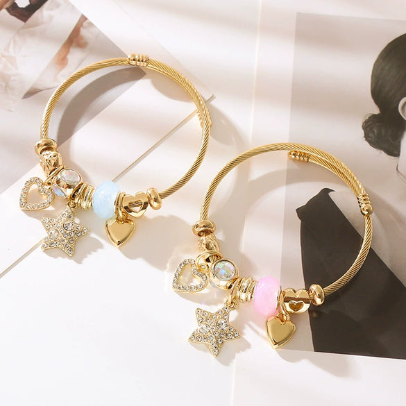 Wholesale Fashion Adjustable Beaded Couple Bracelets With Heart And Star Patterns Made Of Alloy And Rhinestone For Women
