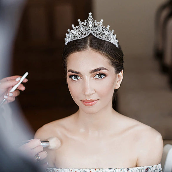 Wholesale Fashion Alloy Rhinestone Electroplating Point Drill Crown For Women