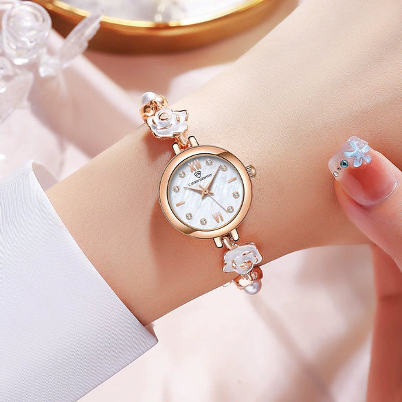 Wholesale Fashion Camellia Quartz Women's Watch With Spiral Crown Alloy Strap And Round Dial