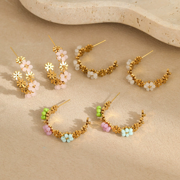 Wholesale Fashion Geometric Daisy Flower Stainless Steel Earrings With 18K Electroplating For Women
