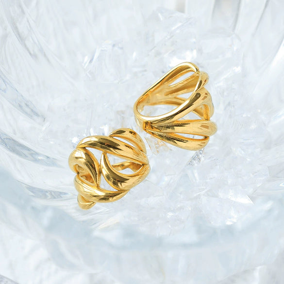Wholesale Fashion Geometric Irregular Lines Hollow Stainless Steel Goldplated Ring Jewelry
