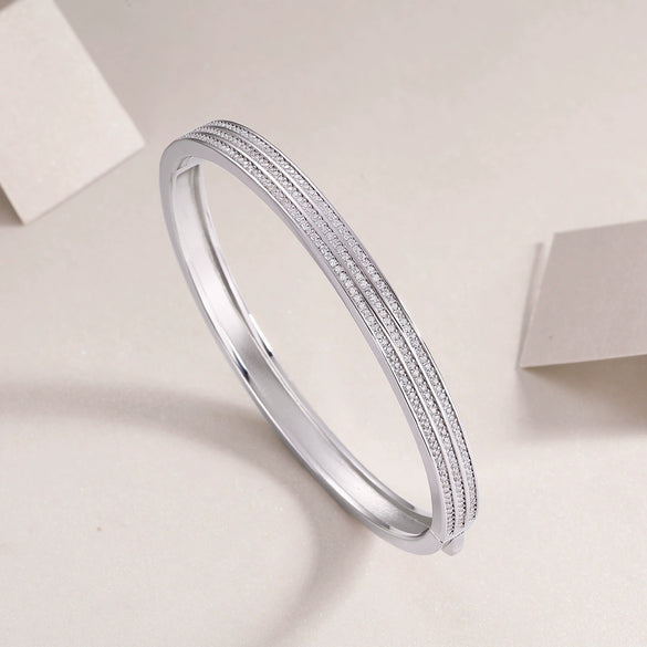 Wholesale Fashion Geometric S925 Silver Moissanite Star Amusement Bracelet Set With Diamonds