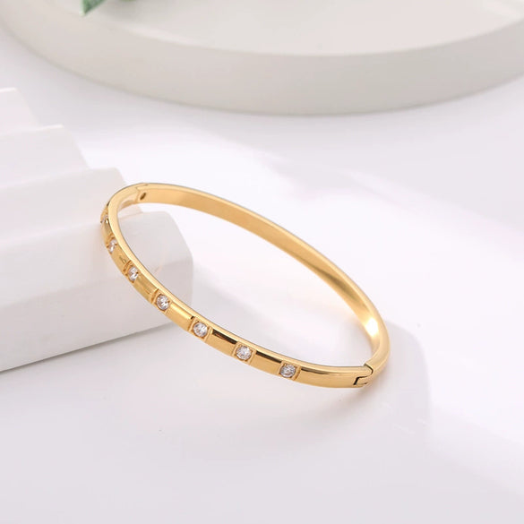 Wholesale Fashion Geometric Stainless Steel Bracelet With Furnace Electroplating For Women And Unisex