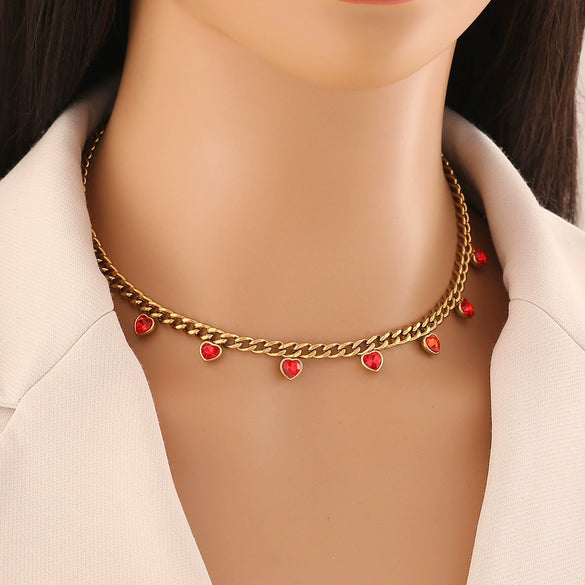 Wholesale Fashion Heart Shaped Stainless Steel Chain Necklace For Women With Electroplating