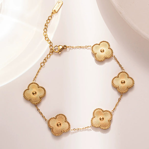 Wholesale Fashion High Quality Luxury Stainless Steel And Titanium Steel Flower Four Leaf Clover Women's Bracelet With Electroplating