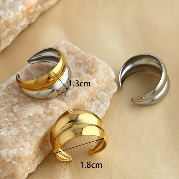 Wholesale Fashion High Texture Stainless Steel Geometric Wide Version Hollow Heart Ring With Electroplating