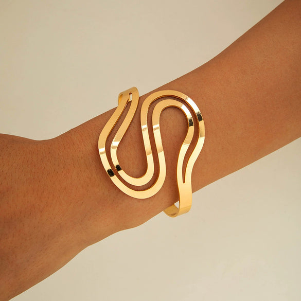 Wholesale Fashion Metal Hollow Exaggerated Opening Alloy Bracelet For Women With Geometric Design