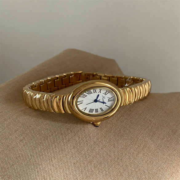 Wholesale Fashion Oval Ladies Watch With Alloy Case And Stainless Steel Buckle