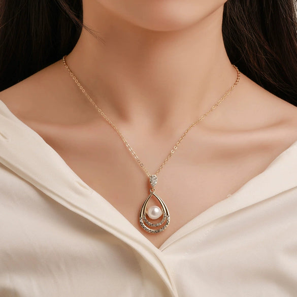 Wholesale Fashion Pearl Jewelry Set For Women Alloy Material With Geometric Styling And Electroplating Treatment Drop Necklace And Earrings Twopiece Set