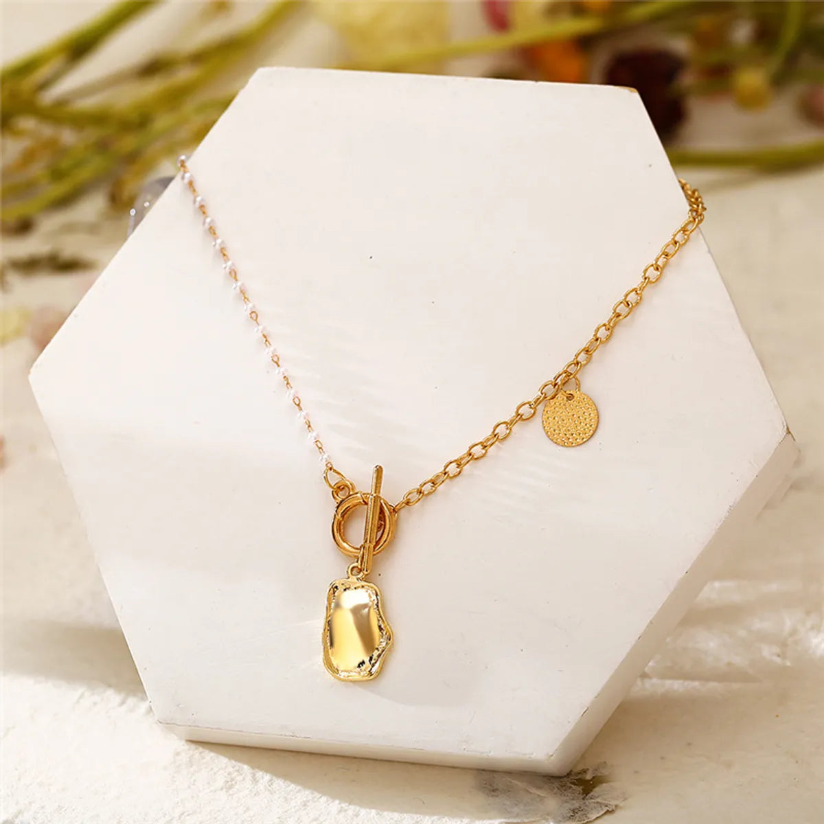 Wholesale Fashion Pearl Pendant Ot Buckle Stitching Alloy Necklace Gooddiy