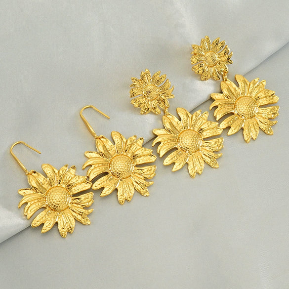 Wholesale Fashion Retro Flower Earrings Stainless Steel Electroplated For Women