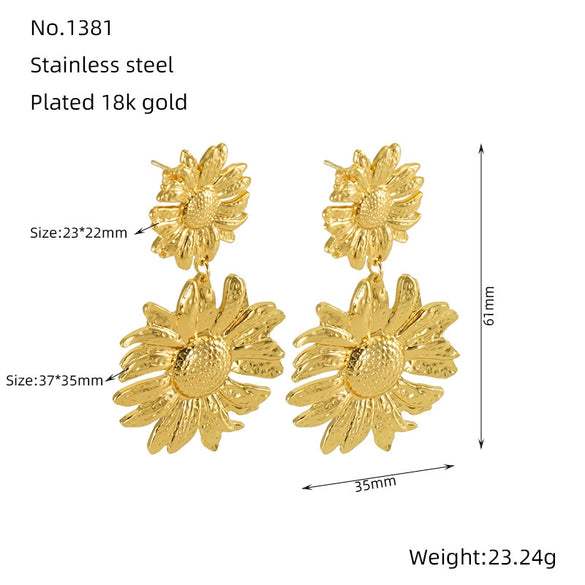 Wholesale Fashion Retro Flower Earrings Stainless Steel Electroplated For Women