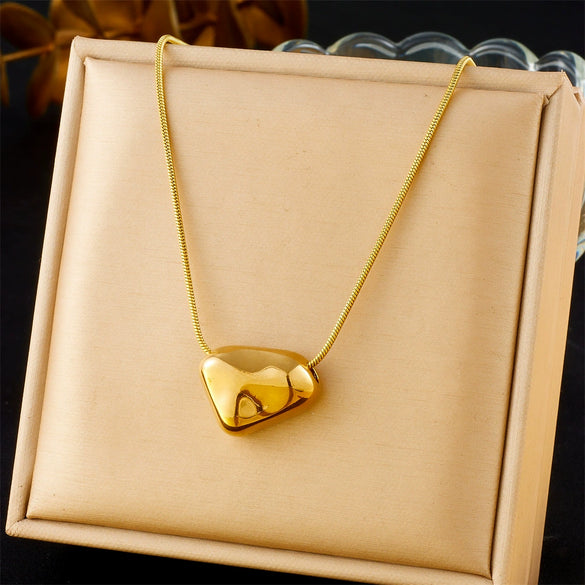 Wholesale Fashion Retro Gold Plated Stainless Steel Geometric Heart Shape Pendant Snake Bone Chain Necklace For Women