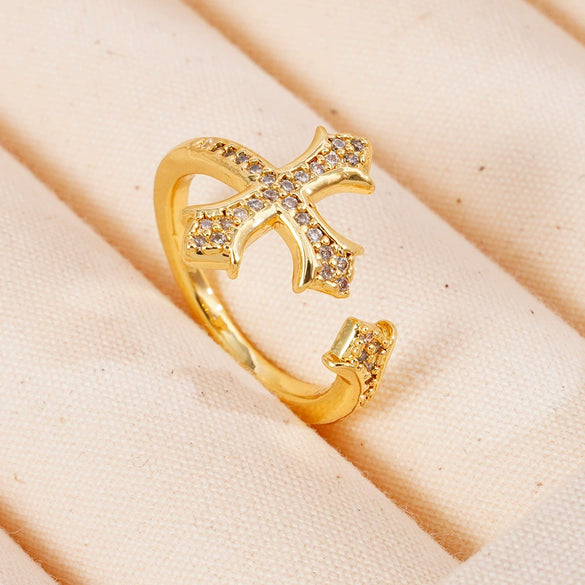 Wholesale Fashion Retro Simple Love Copper Ring Inlaid Zircon With Geometric Pattern And Electroplating For Women