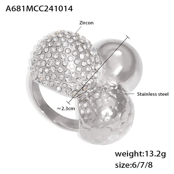 Wholesale Fashion Round Ring Made Of 316L Stainless Steel With Zircon And Geometric Pattern Plated With 18K Real Gold Color For Women
