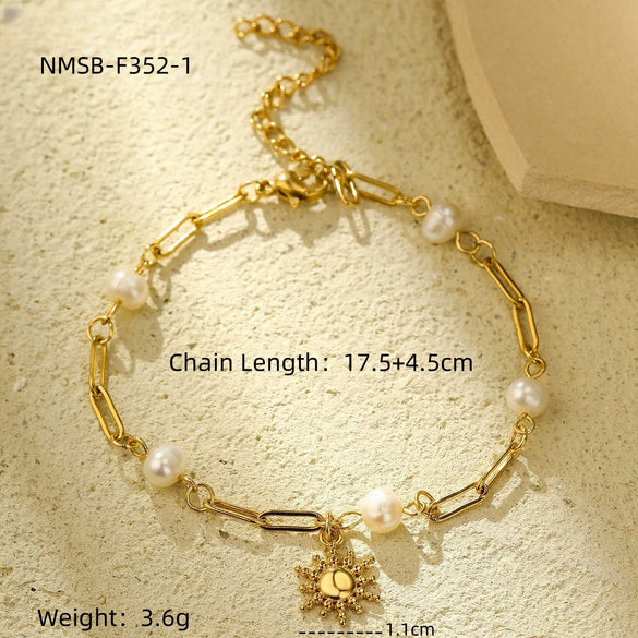 Wholesale Fashion Stainless Steel 18K Gold Electroplated Heart Shaped Sunflower Beaded Pendant Bracelet For Women