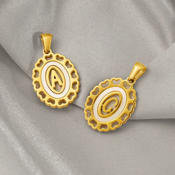 Wholesale Fashion Stainless Steel Letter Pendant Necklace With Electroplating Treatment