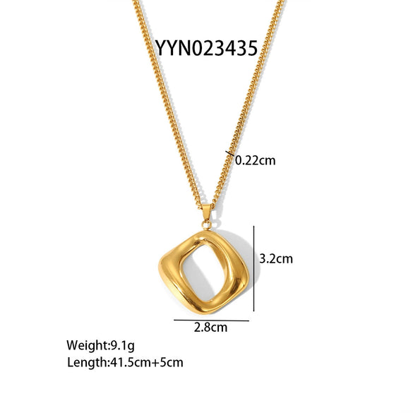 Wholesale Fashion Stainless Steel Necklace With Heart Shaped Love Pendant Light Luxury Style Pvd Furnace Real Gold Electroplated For Women
