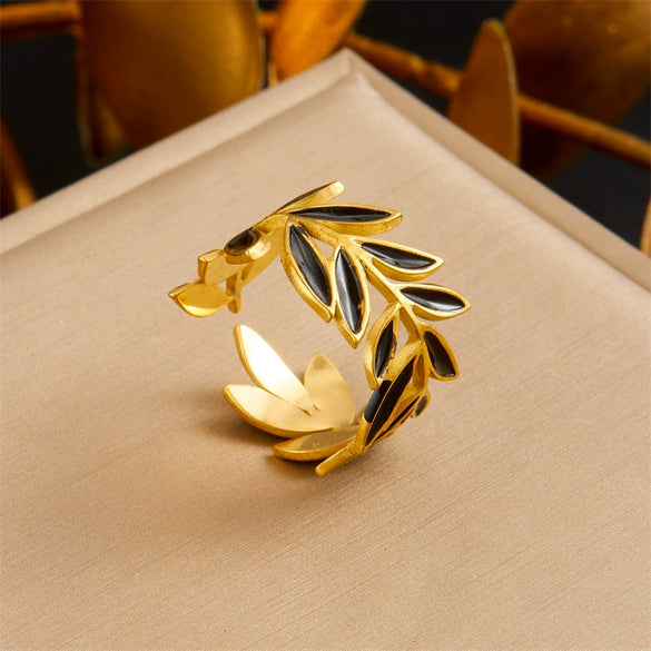 Wholesale Fashion Stainless Steel Ring With Black Leaves Pattern Gold Plated Electroplated Opening Ring Unisex