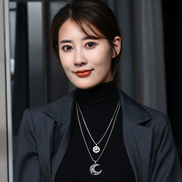 Wholesale Fashion Titanium Steel Couple Necklace With Hollow Letters Geometric Pattern Diamond Design And Stitching Flash And Hanging Chain