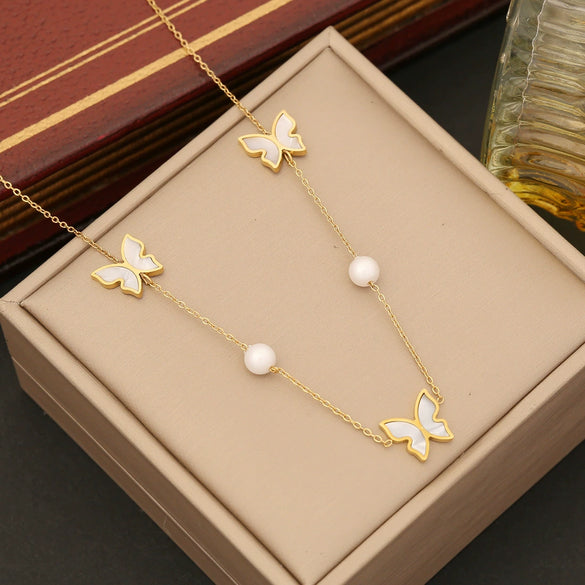 Wholesale Fashion White Shell Butterfly Jewelry Set For Women Stainless Steel Necklace With Electroplated Ochain And Insect Shaped Pendant