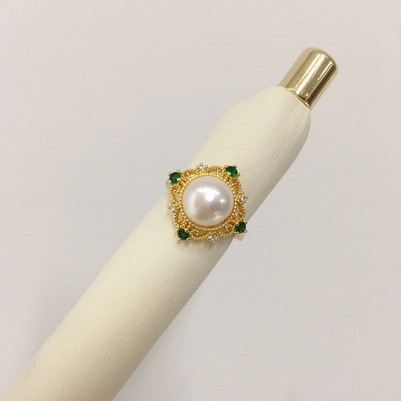 Wholesale Fashion Women Freshwater Pearl And Green Zircon Ring With Oblate And Treated Bun Round Pearl Shape Copper Base 18K Gold Electroplated