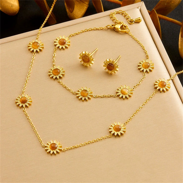 Wholesale Fashion Women's Stainless Steel Chain Necklace Earring Bracelet Suit With Sunflower Pattern And Electroplating