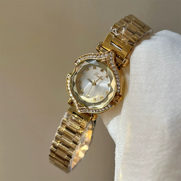 Wholesale Fashionable And Stylish Rhombusshaped Glass Ladies Watch With Diamondencrusted Super Fiber Strap