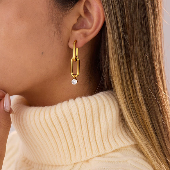 Wholesale Fashionable Geometric Stainless Steel 18K Gold Electroplated Diamondencrusted Earrings For Women
