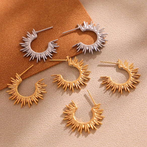 Wholesale Fashionable Geometric Sunflower Fine Pattern Electroplated Stainless Steel Earrings For Women