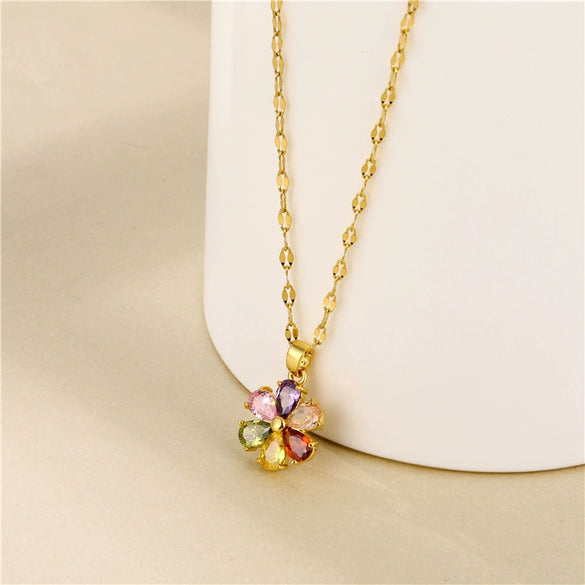 Wholesale Female Colored Diamond Flower Pendant Titanium Steel Necklace With Brass Pendant And Flower Pattern