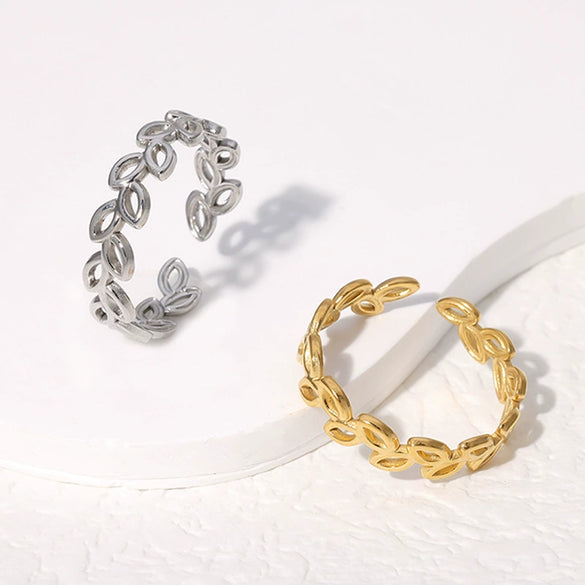 Wholesale Female Fresh Leaf Open Ring In Titanium Steel With Electroplating Treatment Simple Cold Style Nonfading Stainless Steel