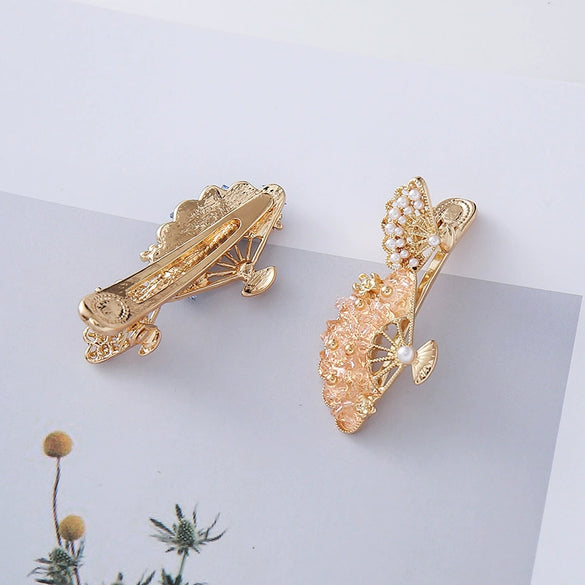 Wholesale Female Hair Accessories Alloy Fanshaped Retro Style Hairpin With Pearl Electroplating