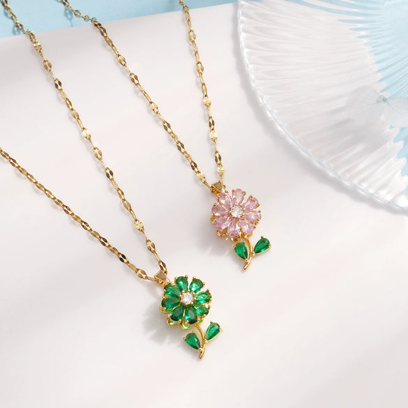 Wholesale Female Titanium Steel And Copper Ochain Necklace With Microinlaid Zircon Rotating Flower Pendant Light Luxury Style Electroplating Treatment