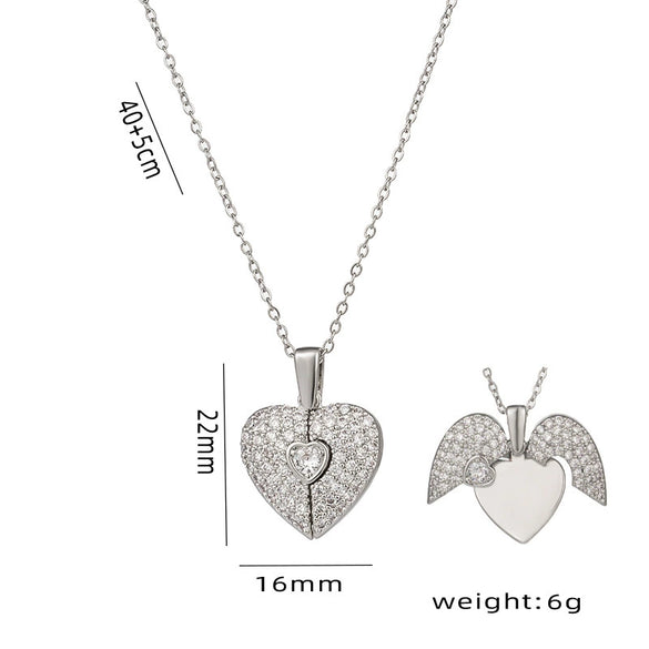 Wholesale Female Titanium Steel Heart Shaped Opening And Closing Necklace With Heart Shaped Pendant And Typing Diamond Treated Clavicle O Chain Jewelry