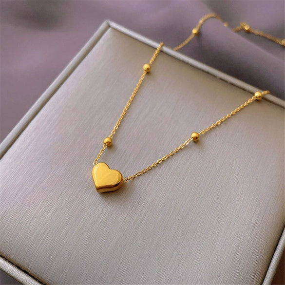 Wholesale Female Titanium Steel Love Heart Pendant Necklace With 18K Gold Electroplated Ball Chain And Niche Design Sense