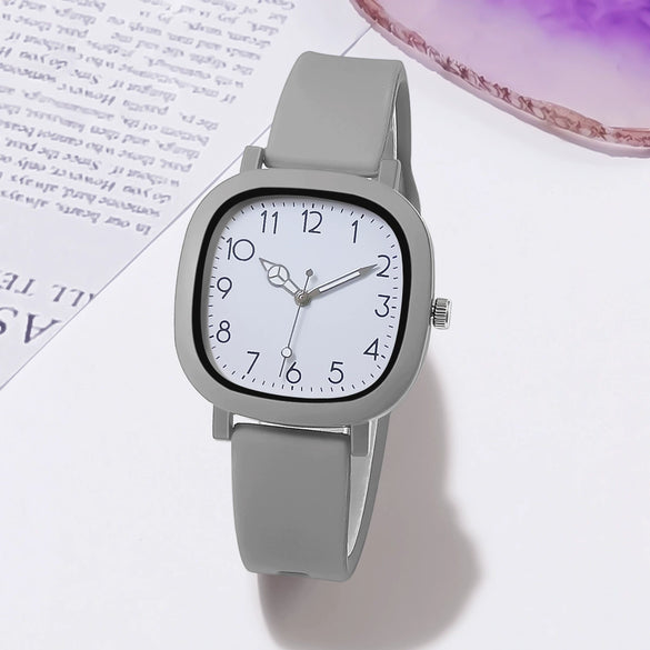 Wholesale Female Watch Alloy Case Silicone Strap Square Dial Retro Preppy Style Casual