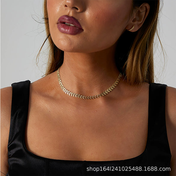 Wholesale Fishbone Animal Zodiac Style Gold Plated Copper Necklace With Electroplating