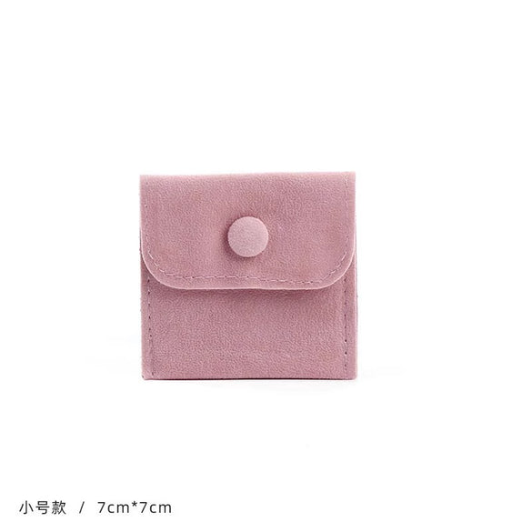 Wholesale Flannel And Velvet Jewelry Storage Bags With Anti Oxidation Buttons And Silk Screen Printing