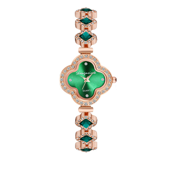 Wholesale Fourleaf Clover Flower Shape Alloy Rhinestone Emerald Bracelet Watch For Women With Sapphire Crystal Glass Mirror And Stainless Steel Buckle