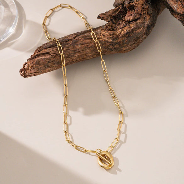 Wholesale Fourleaf Clover Rhombus Sweet And Cool Geometric Style Electroplated 18K Gold Steel Sweater Chain Jewelry For Women