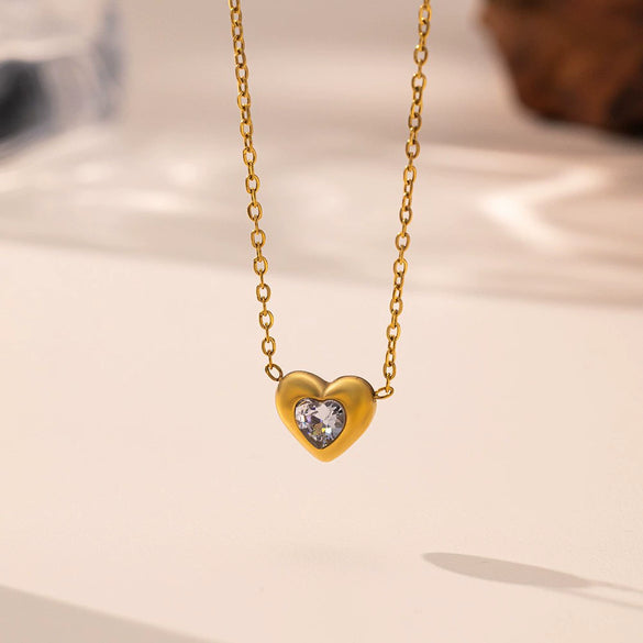 Wholesale Fourleaf Clover Rhombus Sweet And Cool Geometric Style Electroplated 18K Gold Steel Sweater Chain Jewelry For Women