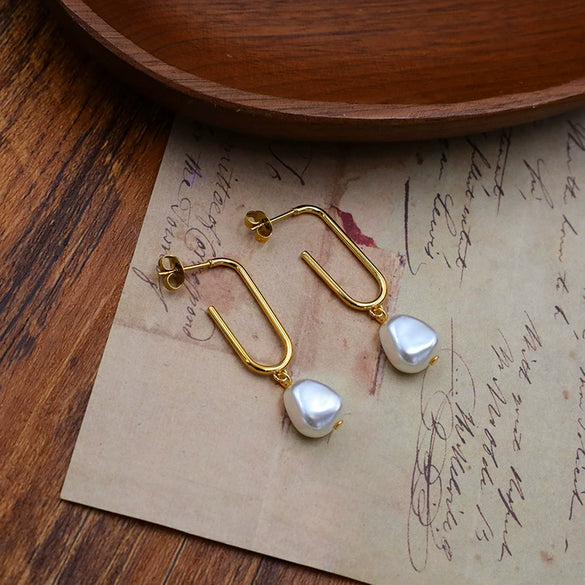 Wholesale French Retro Natural Minimalist Geometric Titanium Steel Electroplated Freshwater Pearl Earrings For Women
