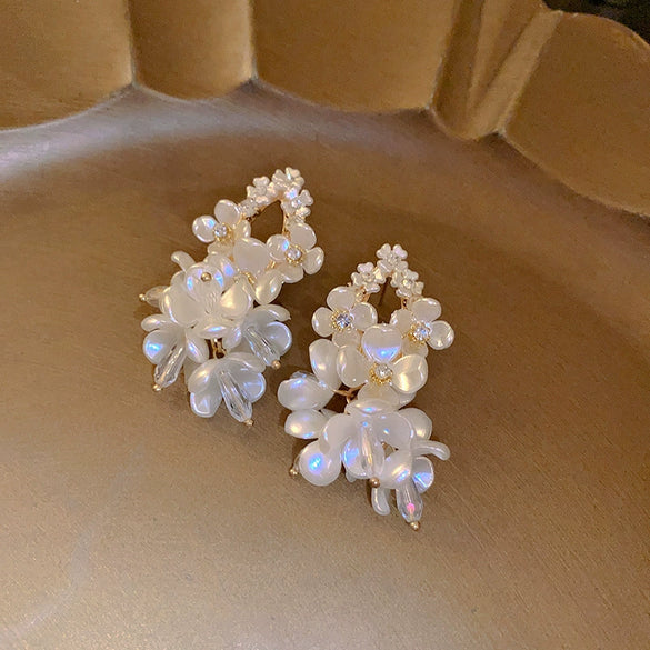 Wholesale French Retro Pearl Earrings With 925 Silver Needles Alloy Material Geometric Pattern And Diamondencrusted Design For Women
